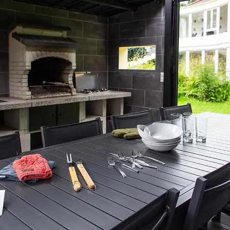 Avec Piscine Privee Auberville