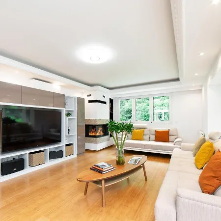 Avec Piscine Privee Auberville