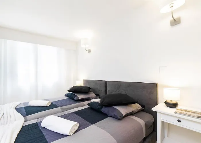 Avec Piscine Privee Auberville