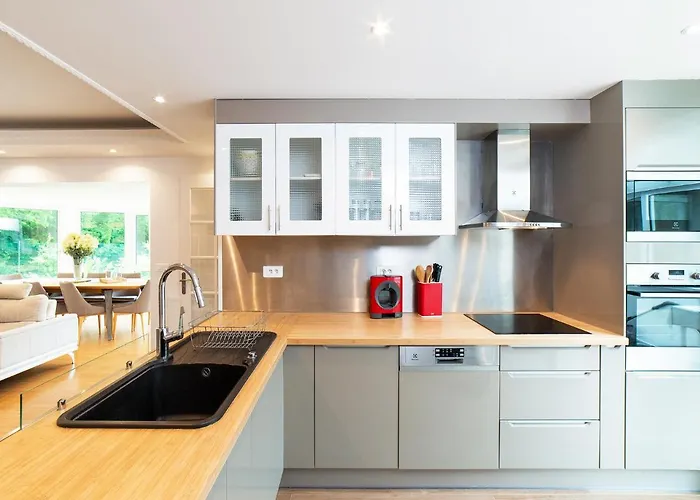 Avec Piscine Privee Willa *